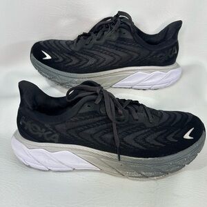 HOKA One One Arahi 6 Women’s Running Shoes Black White Size 9.5B Very Good